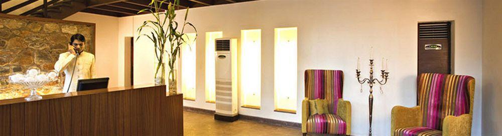 Lemon Tree Hotel, Tarudhan Valley, Manesar Gurgaon Esterno foto